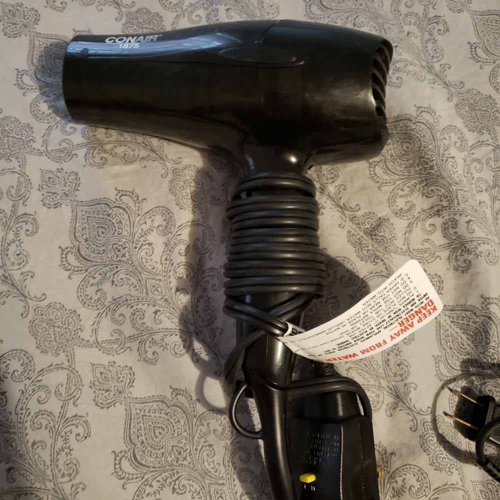 Blow dryer